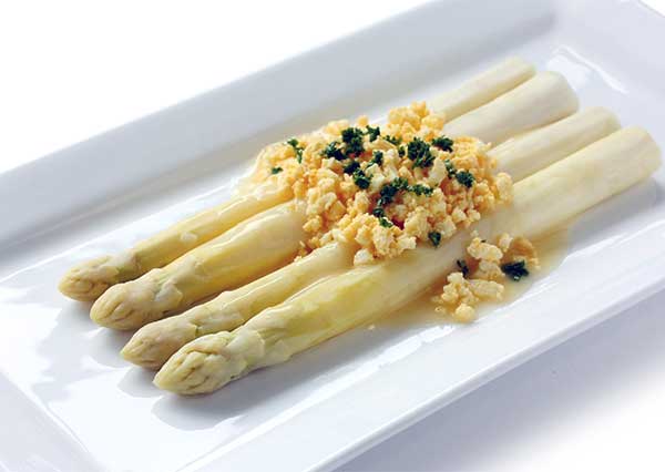 Asperges à la flamande à Laeken