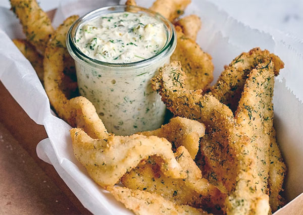 Goujonnettes de filets de sole fritti sauce tartare Goujonnettes de filets de sole fritti sauce tartare