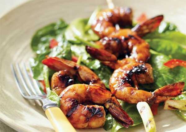 Scampis grillés au parme, crème balsamique Scampis grillés au parme, crème balsamique