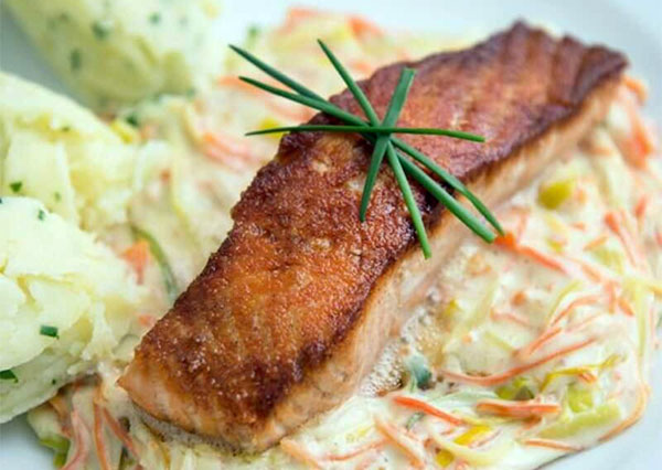 Il Rifugio à Bruxelles, Saumon frais aux petits légumes, safran